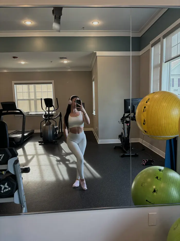 Annie Palmz-美图3